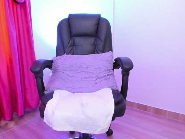 Sahaara live cam on BongaCams