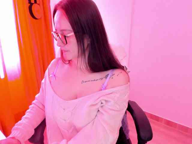 Sensual_Sahaara webcam