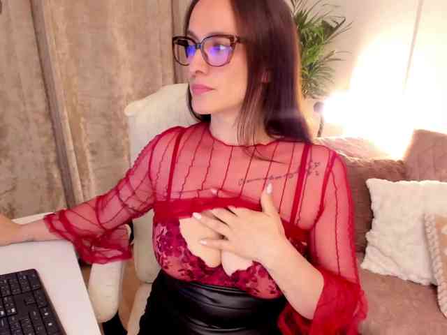 Modella: Sensual_Sahaara