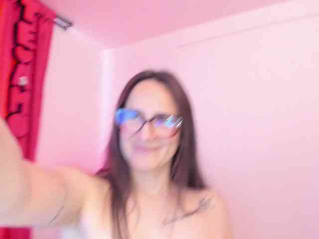 Modella: Sensual_Sahaara
