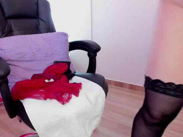 Sensual_Sahaara webcam