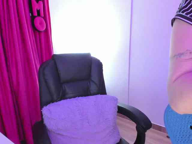 Sensual_Sahaara webcam