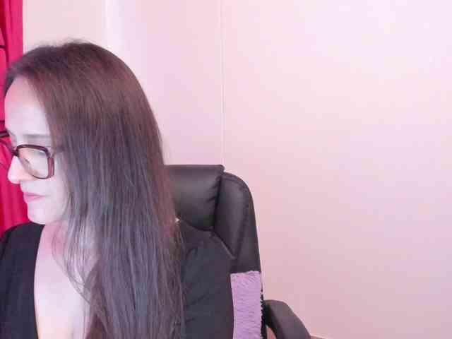 Sensual_Sahaara webcam