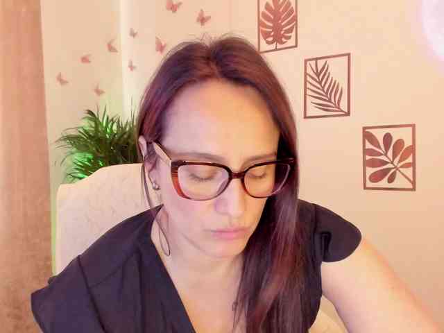 Modella: Sensual_Sahaara