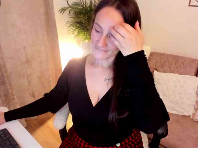 Modella: Sensual_Sahaara