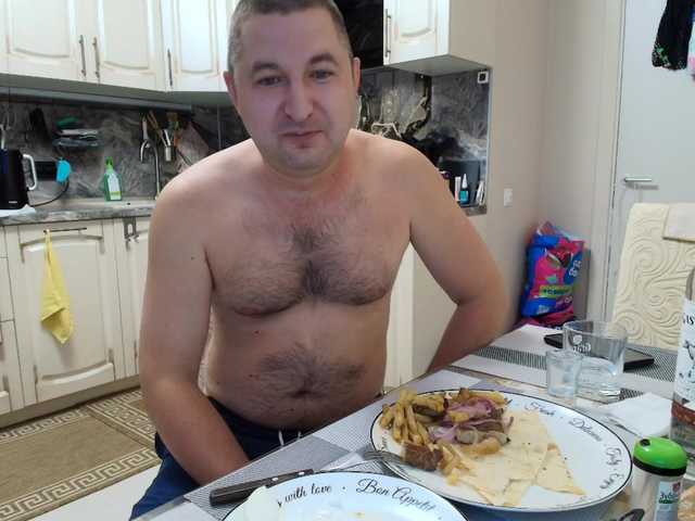 HolyBiz live cam on BongaCams