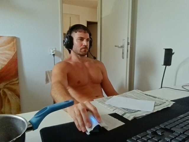 alphah-hunk