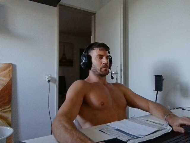 Alphah-hunk