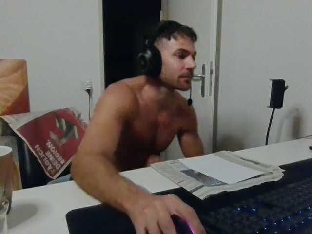 alphah-hunk