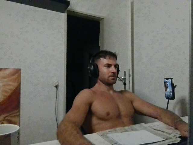 alphah-hunk