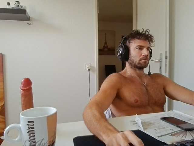 alphah-hunk