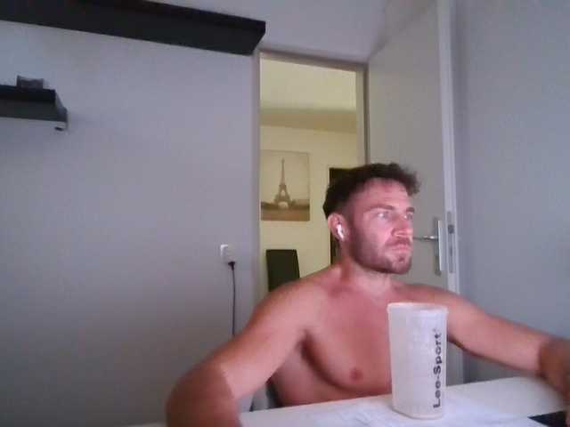 Alphah-hunk