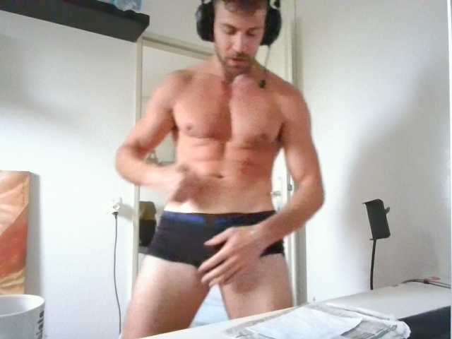 alphah-hunk
