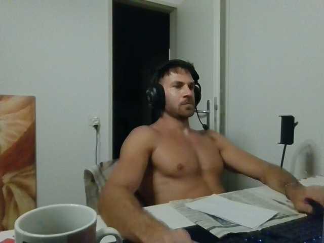 alphah-hunk