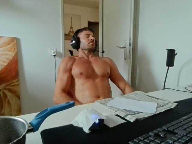 alphah-hunk