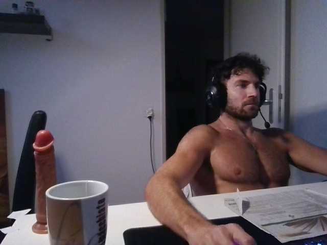 alphah-hunk