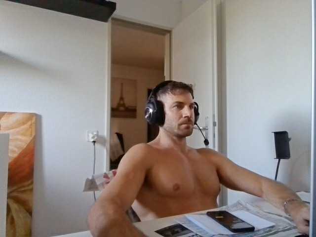 alphah-hunk