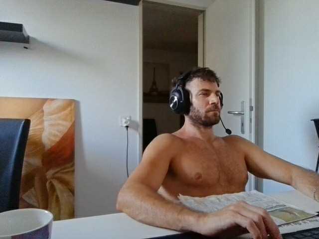 alphah-hunk live stream preview