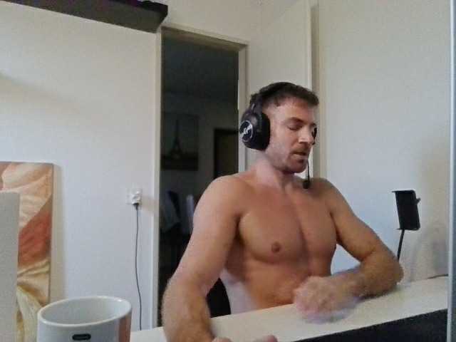 alphah-hunk