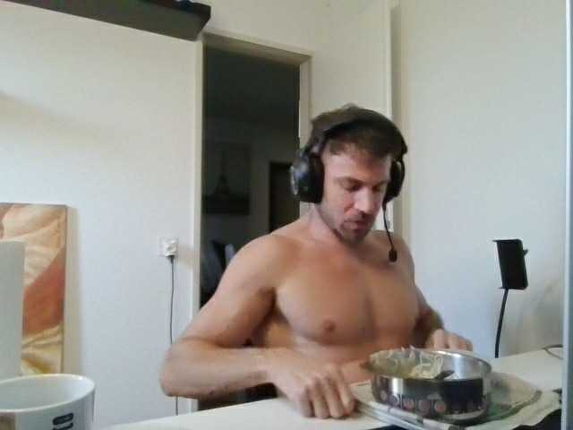 alphah-hunk