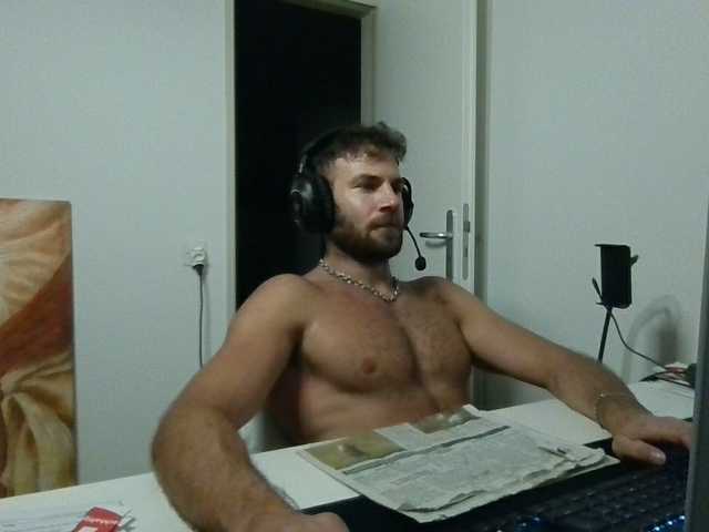 Alphah-hunk
