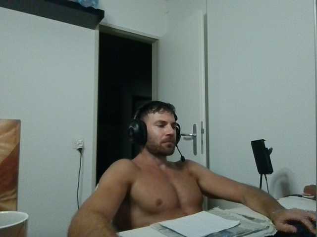 alphah-hunk