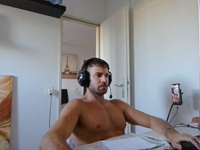 alphah-hunk