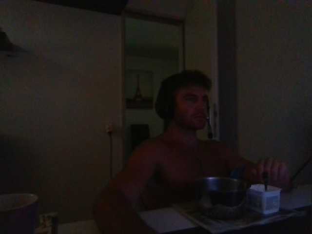 alphah-hunk live webcam show