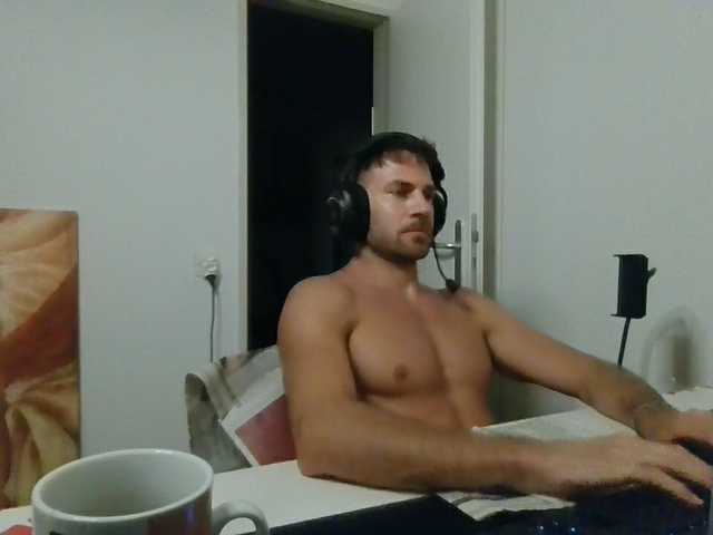 alphah-hunk