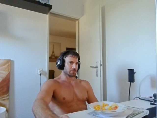Alphah-hunk