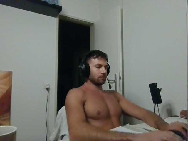 alphah-hunk