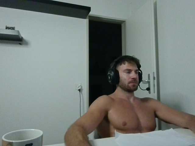 Alphah-hunk
