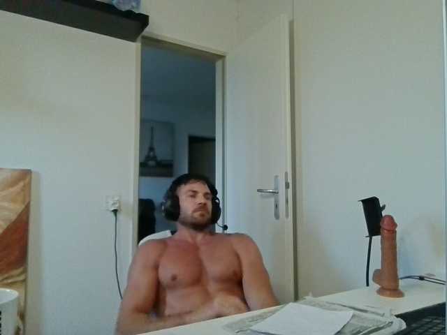 alphah-hunk