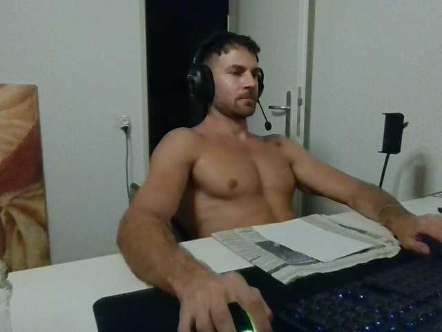 alphah-hunk