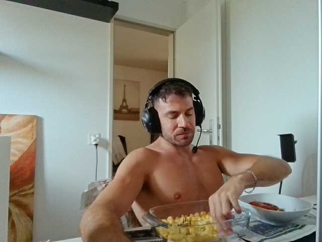 alphah-hunk