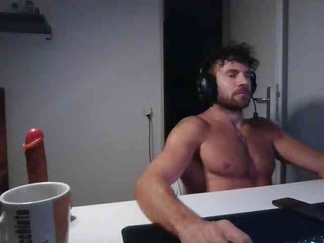 alphah-hunk alphah-hunk