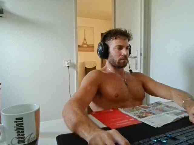 alphah-hunk alphah-hunk