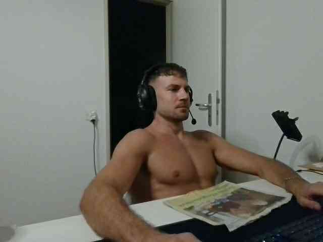 alphah-hunk
