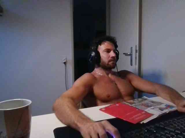 alphah-hunk alphah-hunk