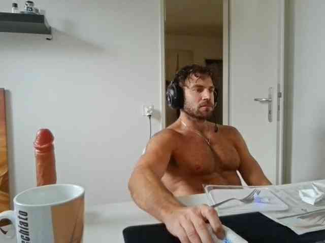 alphah-hunk