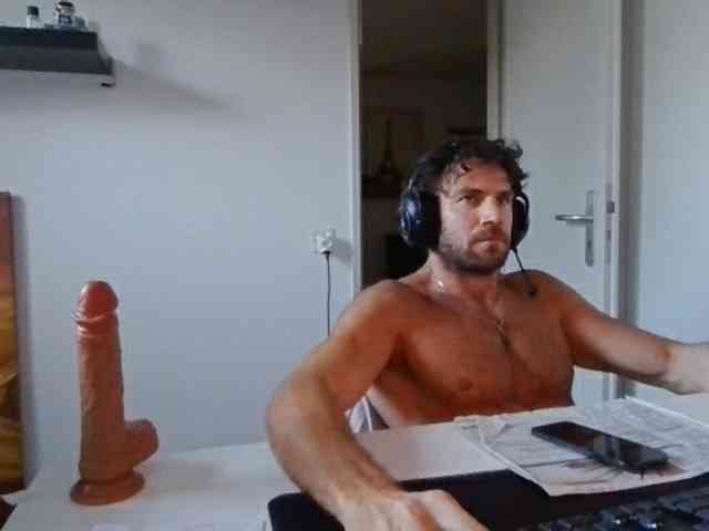 alphah-hunk