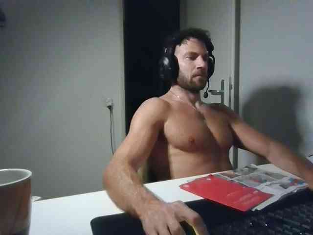 alphah-hunk