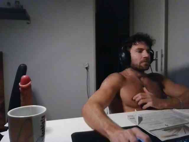 alphah-hunk