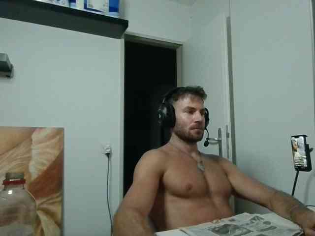 alphah-hunk alphah-hunk