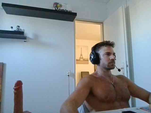 alphah-hunk alphah-hunk