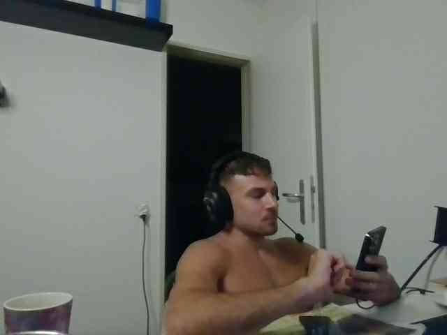alphah-hunk