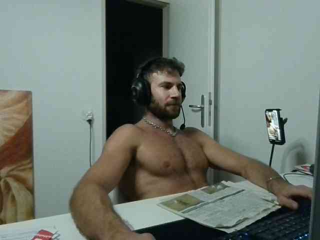 alphah-hunk