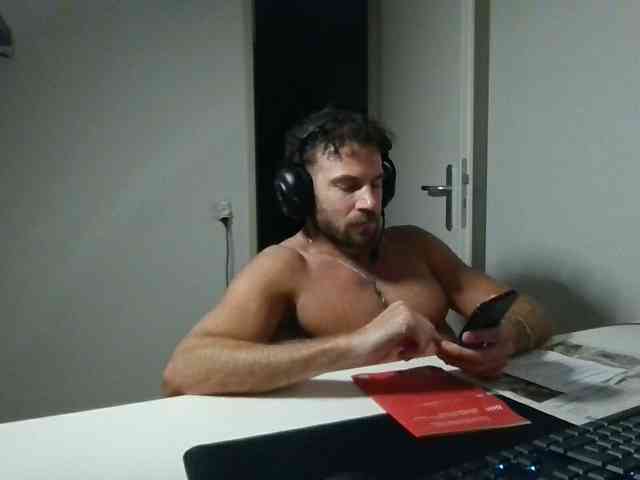 alphah-hunk