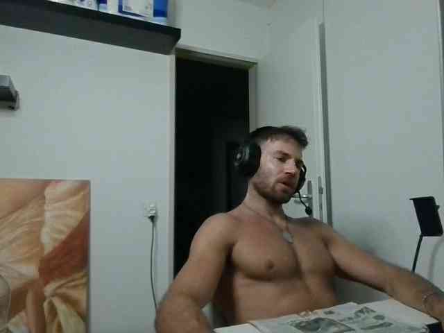 alphah-hunk