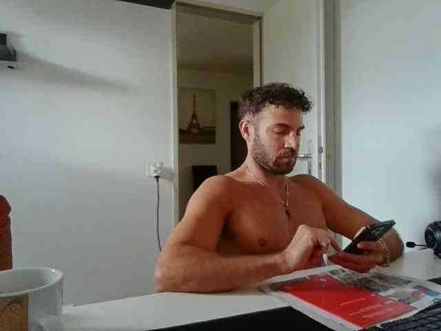 alphah-hunk